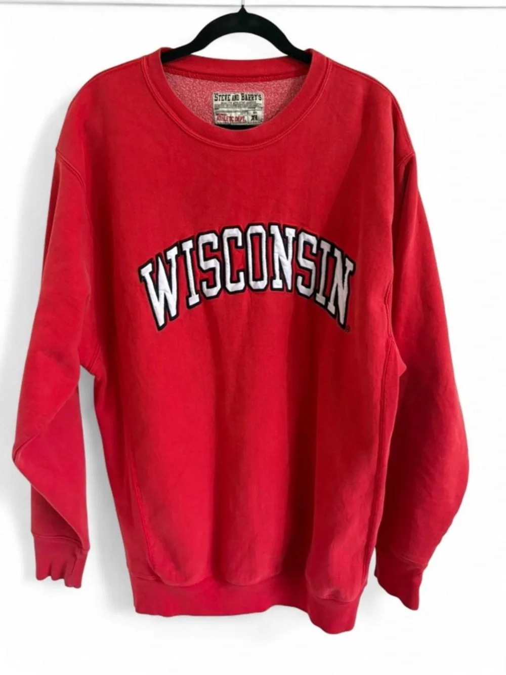 Vintage Steve and Barry's Wisconsin red Pullover sweater
